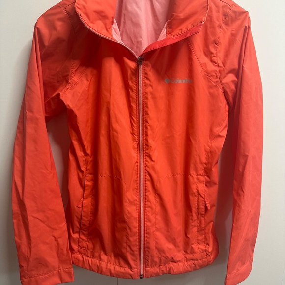 ☔️ Columbia Women’s Rain Jacket (S) - Picture 2 of 4
